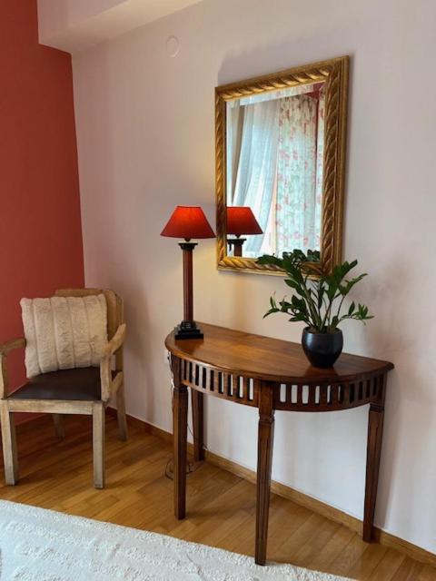 Vincent - Central 2 Bedroom Apartment 79Sqm Tripoli Exterior photo